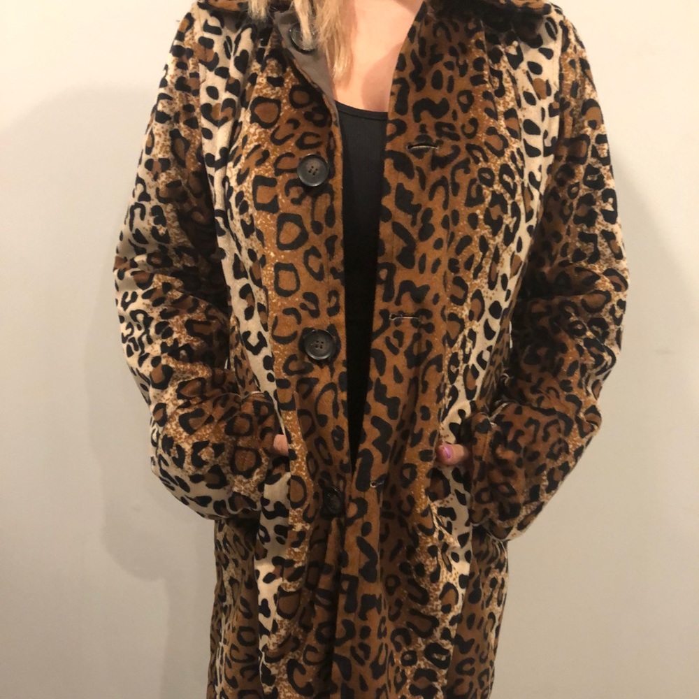 Reverseable Leopard Print Coat - image 5